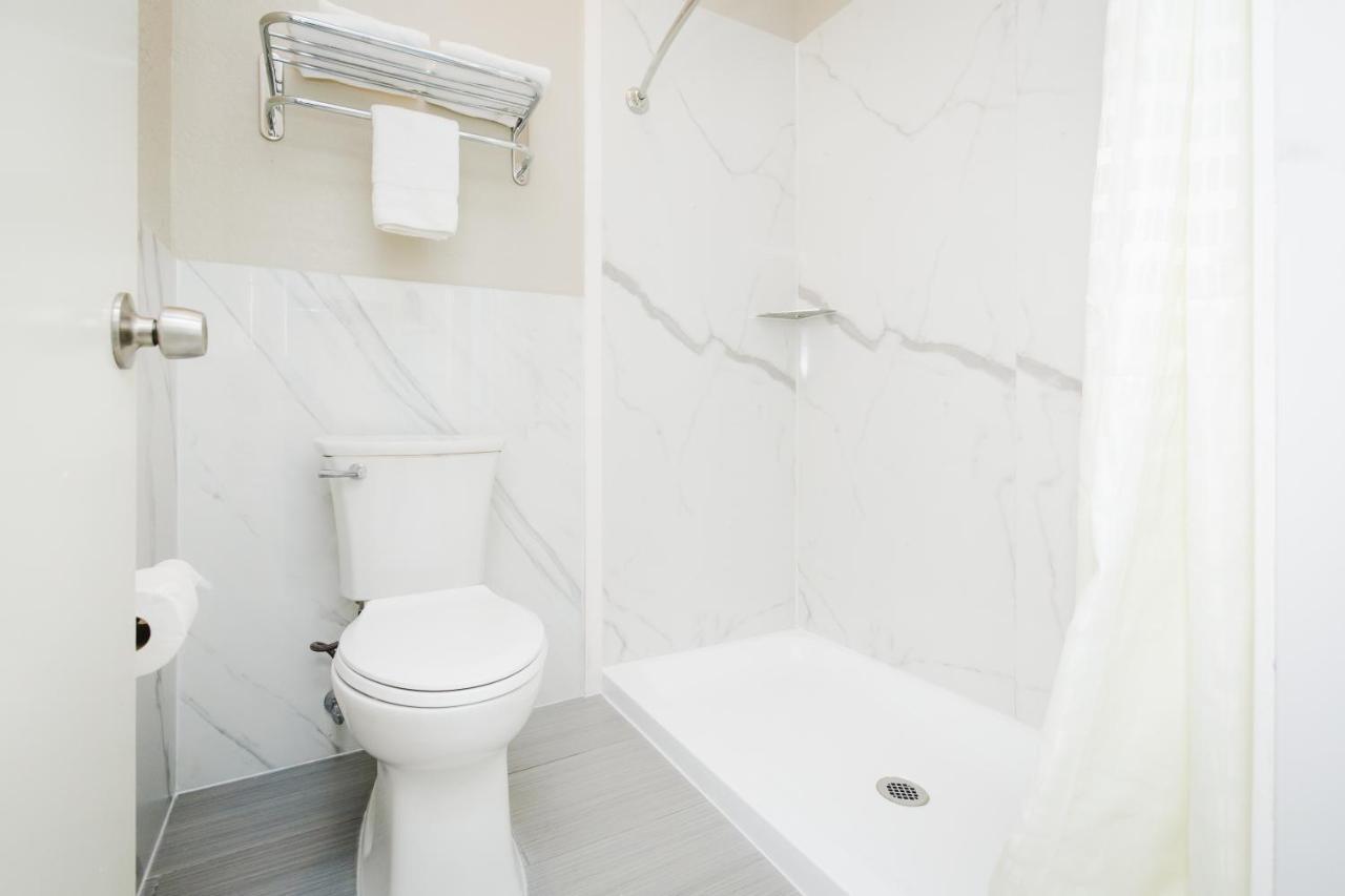 Winchester Inn And Suites Humble/Iah/North Houston מראה חיצוני תמונה