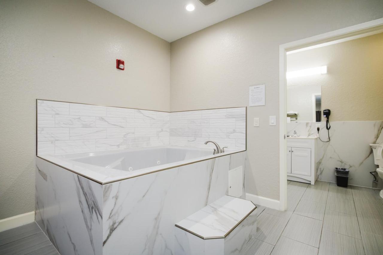 Winchester Inn And Suites Humble/Iah/North Houston מראה חיצוני תמונה
