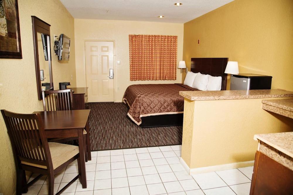 Winchester Inn And Suites Humble/Iah/North Houston מראה חיצוני תמונה